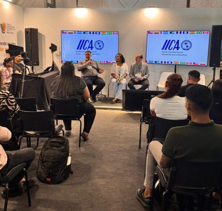 Imagem de Governo de RO destaca manejo sustentável do pirarucu durante painel da COP30